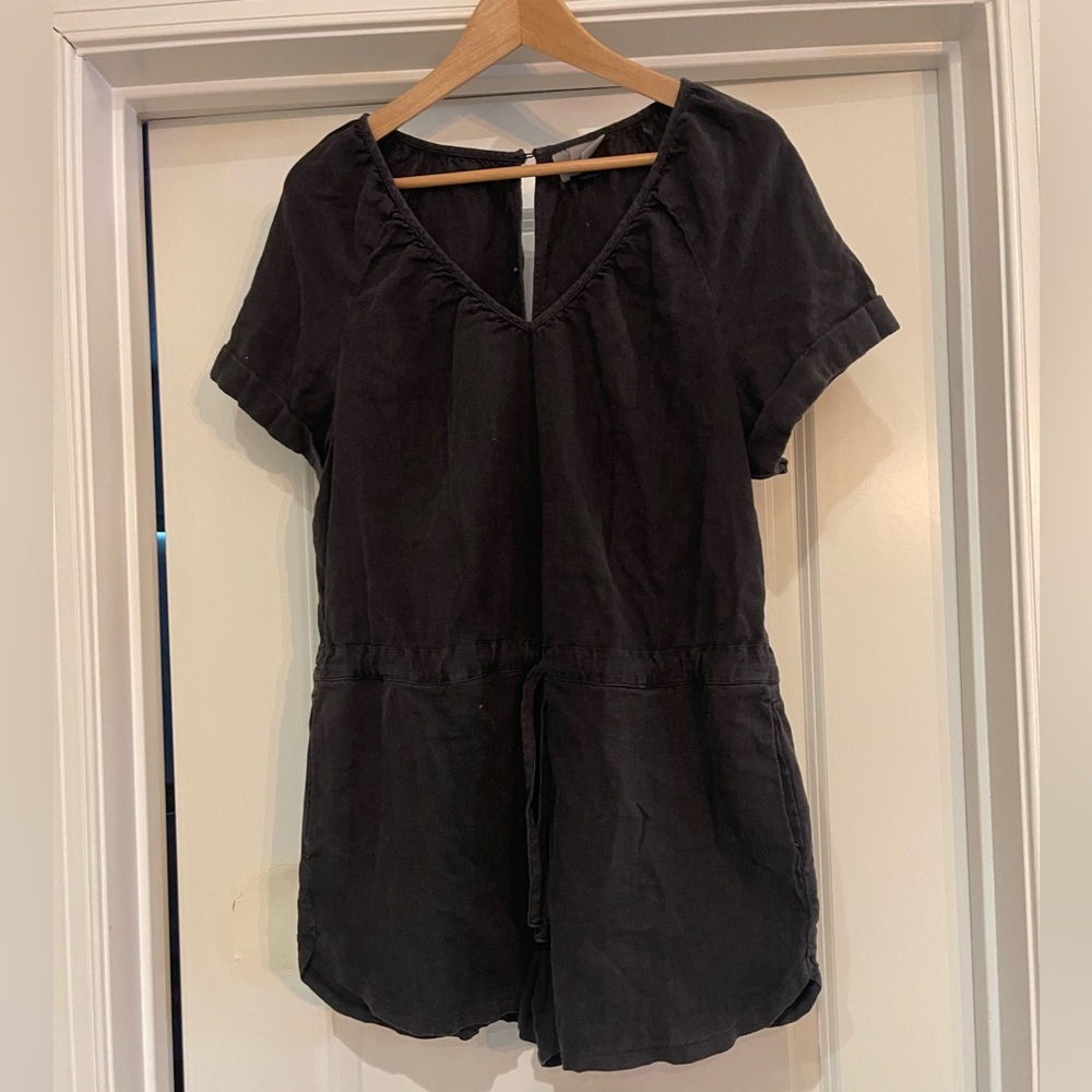 Universal Thread Charcoal Short Sleeve Linen Blend Romper